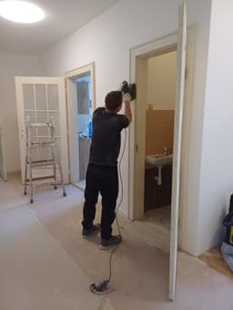 Ukázka nátěru dveří Brno foto 3. Malířské a natěračské práce Brno a okolí - Profimalby - Petr Lejska