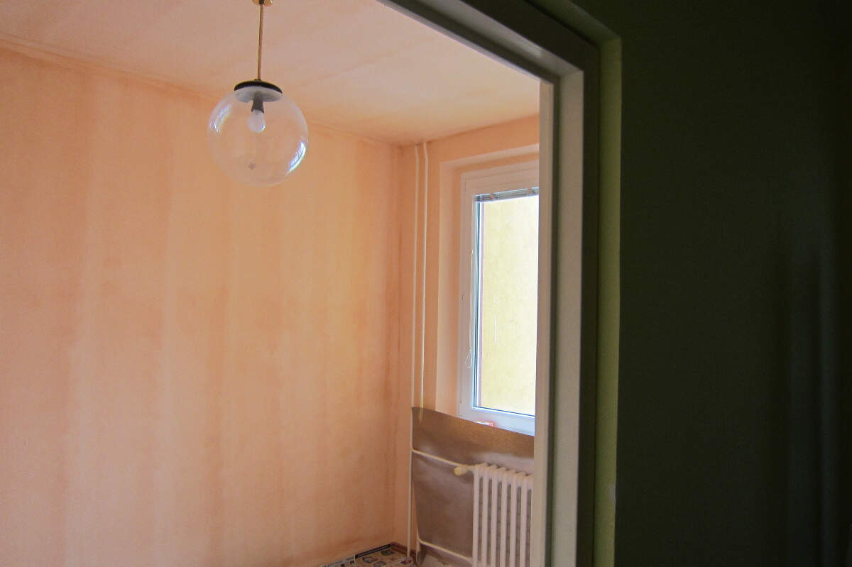 Malování bytu a nástřik radiátorů fotografie 7